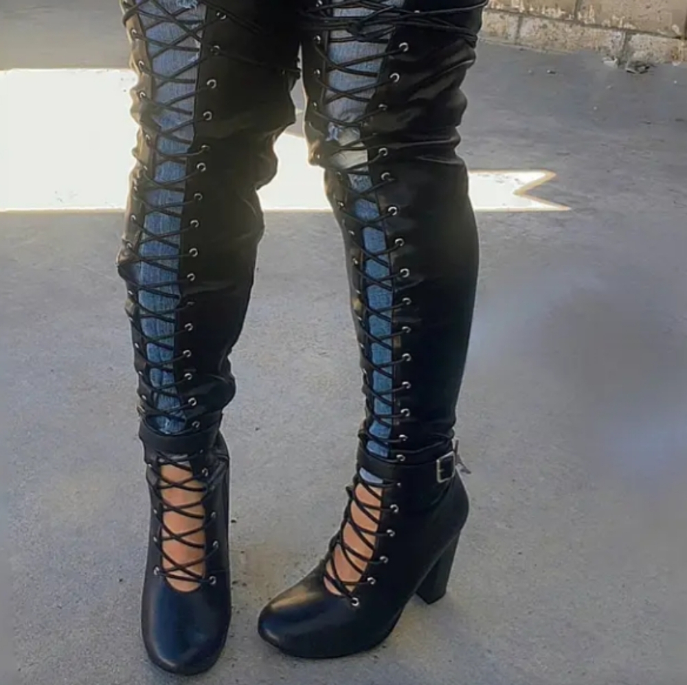 Black Lace-Up Boots with Rounded Toe and Smooth Finish